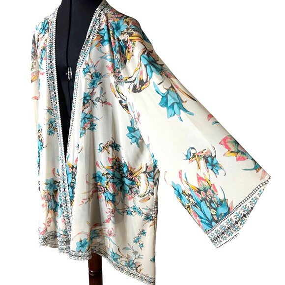 Flying Tomato Kimono Cardigan With Bell Sleeves 2X - Picture 4 of 8